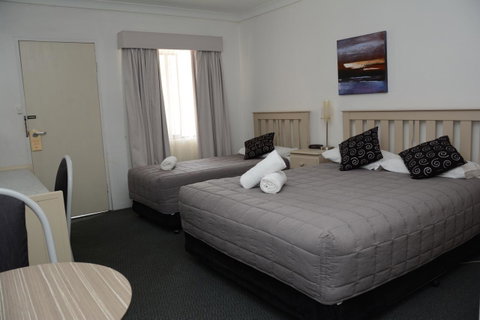 Ben Chifley Motor Inn - Accommodation Sunshine Coast 14