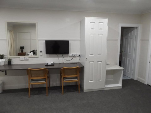 Ben Chifley Motor Inn - Accommodation Sunshine Coast 6