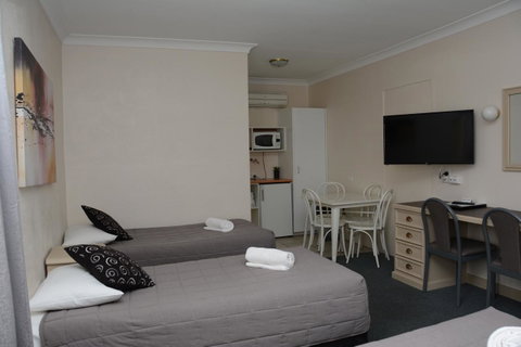 Ben Chifley Motor Inn - Accommodation Sunshine Coast 4