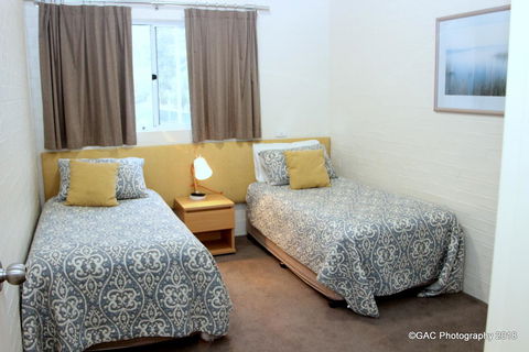 Mollymook Cove Apartments - Accommodation Sunshine Coast 26
