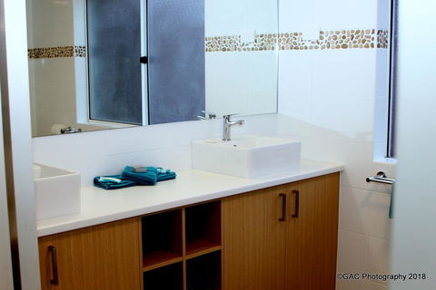 Mollymook Cove Apartments - Accommodation Sunshine Coast 28