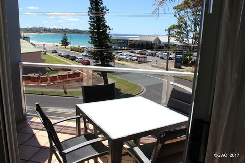 Mollymook Cove Apartments - Accommodation Sunshine Coast 7