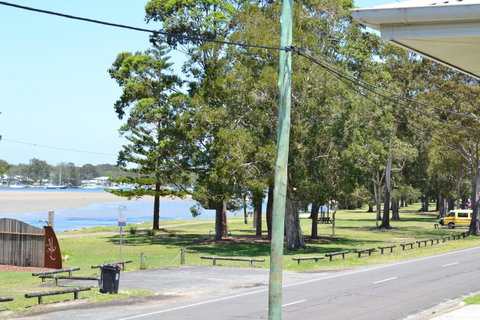 Sundial Holiday Units - Accommodation Sunshine Coast 3