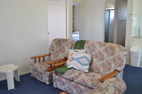 Sundial Holiday Units - Accommodation Sunshine Coast 40