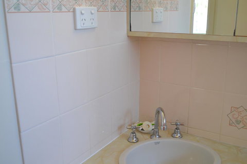 Sundial Holiday Units - Accommodation Sunshine Coast 43