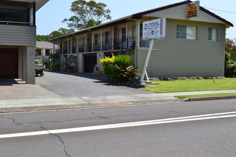 Sundial Holiday Units - Accommodation Sunshine Coast 11