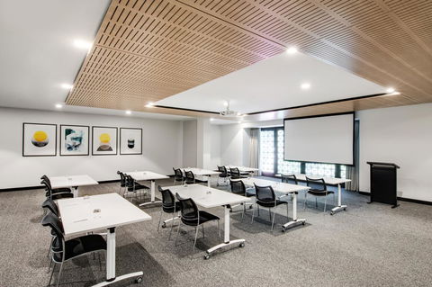 Vibe Hotel North Sydney - Accommodation Sunshine Coast 17