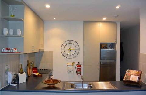 Lantern 1 Bedroom Balcony With Panoramic View - Accommodation Sunshine Coast 3