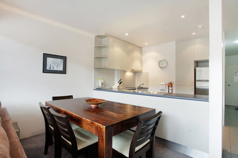 Lantern 1 Bedroom Balcony With Panoramic View - Accommodation Sunshine Coast 8