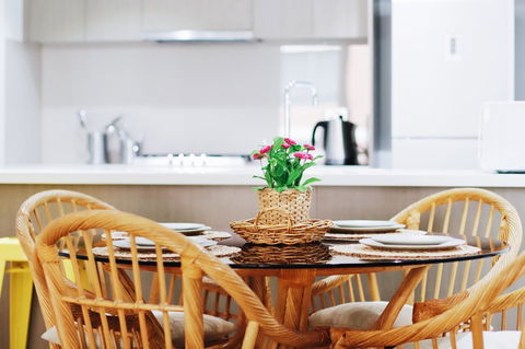 Modern & Cosy 2-Bedroom Apartment Hornsby - Accommodation Sunshine Coast 7