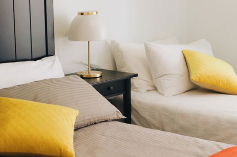 Modern & Cosy 2-Bedroom Apartment Hornsby - Accommodation Sunshine Coast 0