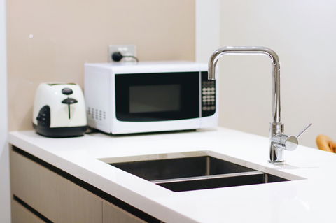 Modern & Cosy 2-Bedroom Apartment Hornsby - Accommodation Sunshine Coast 9