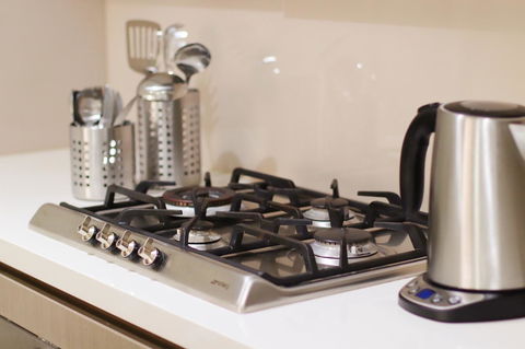 Modern & Cosy 2-Bedroom Apartment Hornsby - Accommodation Sunshine Coast 10