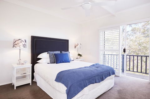 Bright And Spacious Family Home With Leafy Deck - Accommodation Sunshine Coast 1