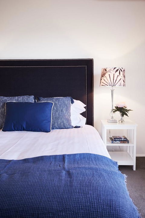 Bright And Spacious Family Home With Leafy Deck - Accommodation Sunshine Coast 7