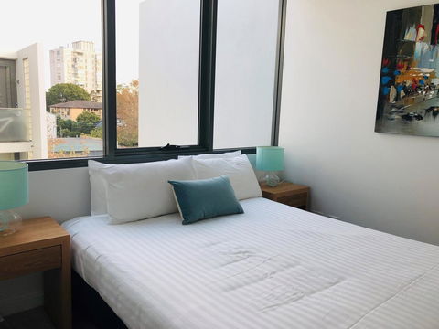 Wyndel Apartments Neutral Bay - Military - Accommodation Sunshine Coast 3