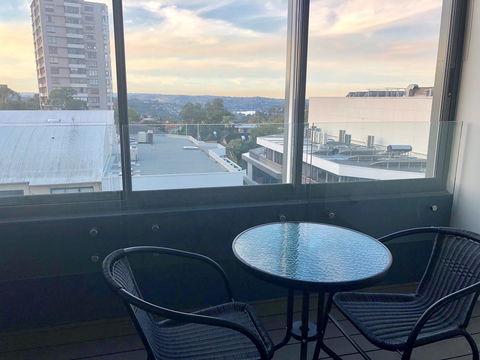 Wyndel Apartments Neutral Bay - Military - Accommodation Sunshine Coast 2