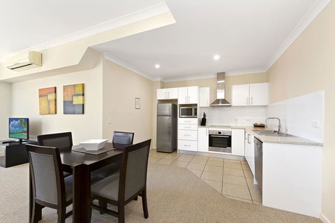 Macquarie Waters Boutique Apartment Hotel - Accommodation Sunshine Coast 6