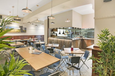 Banjo Paterson Inn - Accommodation Sunshine Coast 4
