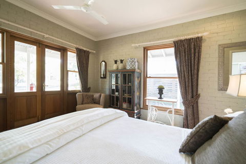 Thistle Hill Guesthouse - Walk To Many Wineries And Restaurants - Accommodation Sunshine Coast 25