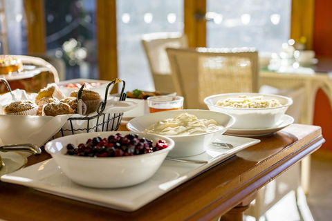 Thistle Hill Guesthouse - Walk To Many Wineries And Restaurants - Accommodation Sunshine Coast 15