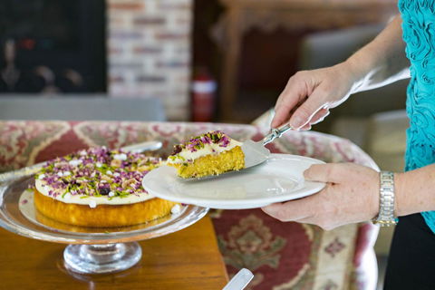Thistle Hill Guesthouse - Walk To Many Wineries And Restaurants - Accommodation Sunshine Coast 2
