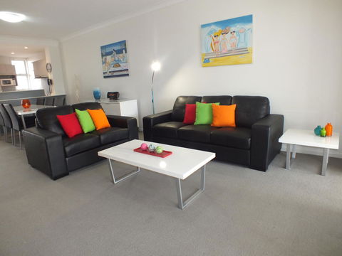 Pacific Marina Apartments - Accommodation Sunshine Coast 4