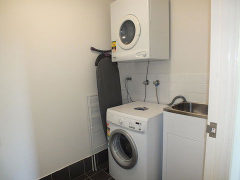 Pacific Marina Apartments - Accommodation Sunshine Coast 25
