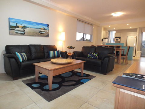 Pacific Marina Apartments - Accommodation Sunshine Coast 1