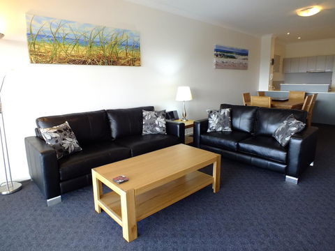 Pacific Marina Apartments - Accommodation Sunshine Coast 16