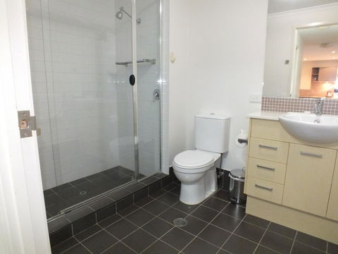Pacific Marina Apartments - Accommodation Sunshine Coast 12