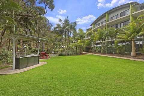 Flynns Beach Resort - Accommodation Sunshine Coast 1