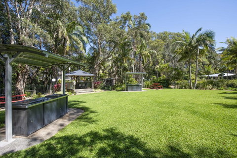 Flynns Beach Resort - Accommodation Sunshine Coast 9