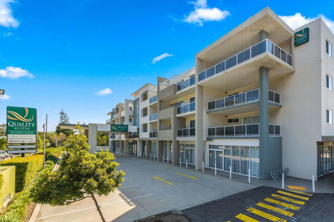 Quality Suites Pioneer Sands - Accommodation Sunshine Coast 1