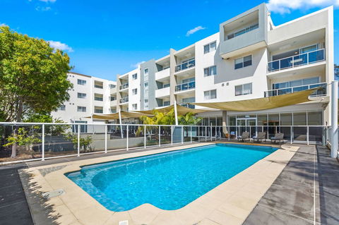Quality Suites Pioneer Sands - Accommodation Sunshine Coast 12