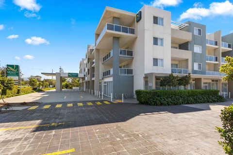 Quality Suites Pioneer Sands - Accommodation Sunshine Coast 8