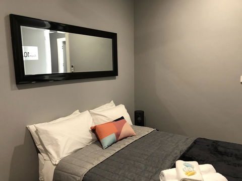 The Mark Studios - Accommodation Sunshine Coast 5