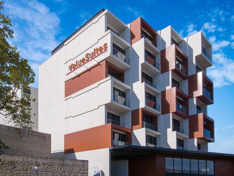 Value Suites Green Square - Accommodation Sunshine Coast 0