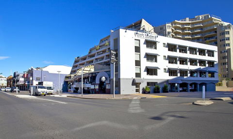 Manly Paradise Motel & Apartments - Accommodation Sunshine Coast 0