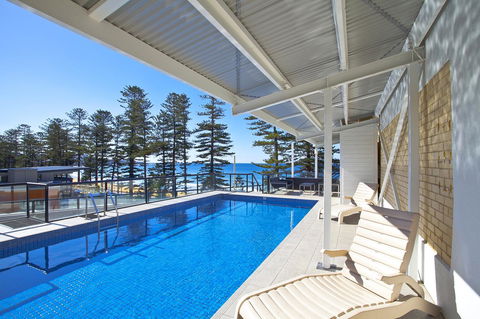 Manly Paradise Motel & Apartments - Accommodation Sunshine Coast 13