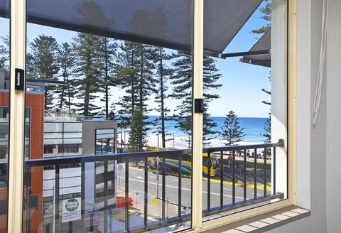 Manly Paradise Motel & Apartments - Accommodation Sunshine Coast 12