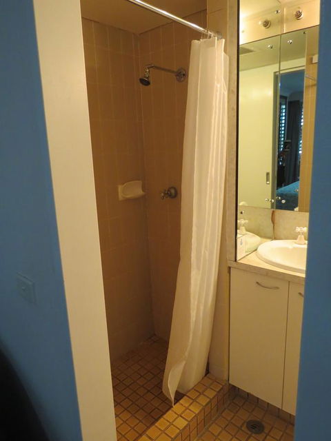 Manly Paradise Motel & Apartments - Accommodation Sunshine Coast 38