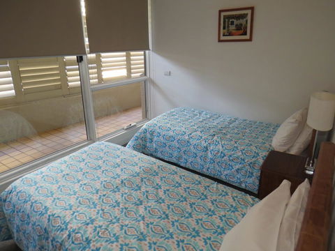 Manly Paradise Motel & Apartments - Accommodation Sunshine Coast 32