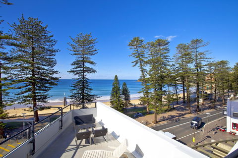 Manly Paradise Motel & Apartments - Accommodation Sunshine Coast 16