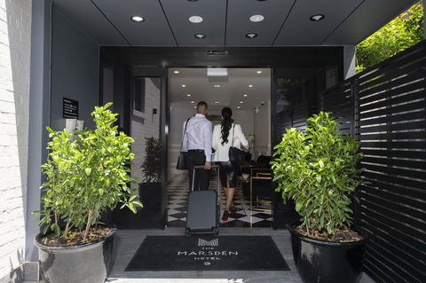 Holiday Inn & Suites - Parramatta Marsden Street, An IHG Hotel - Accommodation Sunshine Coast 12