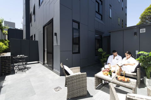 Holiday Inn & Suites - Parramatta Marsden Street, An IHG Hotel - Accommodation Sunshine Coast 3