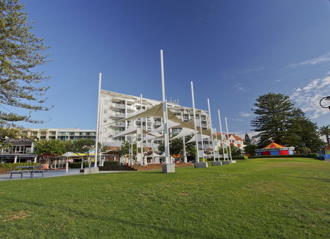 Oaks The Entrance Waterfront Suites - Accommodation Sunshine Coast 22