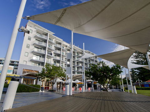 Oaks The Entrance Waterfront Suites - Accommodation Sunshine Coast 7
