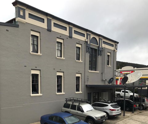Commercial Hotel Motel Lithgow - Accommodation Sunshine Coast 2