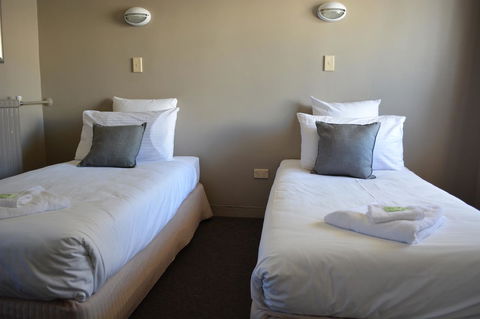 Commercial Hotel Motel Lithgow - Accommodation Sunshine Coast 30